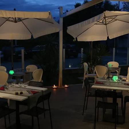 Vela D'oro Ριτσιόνε