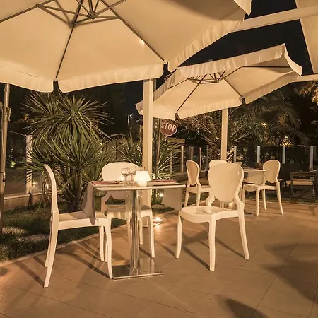 Hotel Vela D'oro
