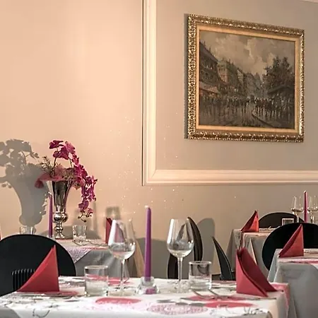Vela D'oro Hotel 2*