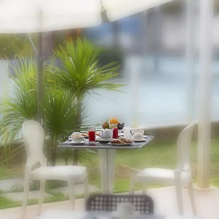 Hotel Vela D'oro