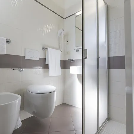 ホテル Vela D'oro 2*