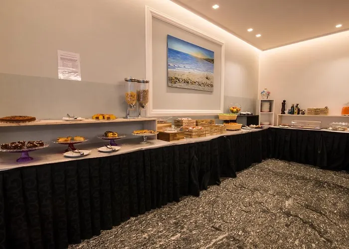 Vela D'oro Риччоне